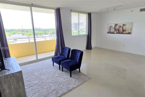 Copropriété à vendre à Aventura, Floride: 3 chambres, 123.47 m2 № 2168647 - photo 5