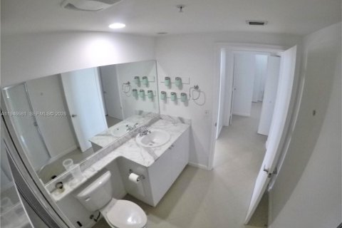 Copropriété à vendre à Aventura, Floride: 3 chambres, 123.47 m2 № 2168647 - photo 22