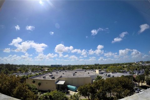 Copropriété à vendre à Aventura, Floride: 3 chambres, 123.47 m2 № 2168647 - photo 3