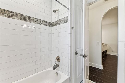 Casa en alquiler en Tampa, Florida, 3 dormitorios, 148.74 m2 № 1899678 - foto 20