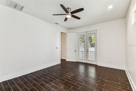 Casa en alquiler en Tampa, Florida, 3 dormitorios, 148.74 m2 № 1899678 - foto 14