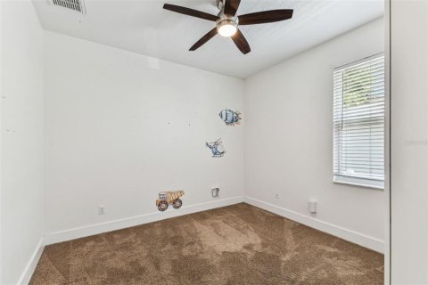 Casa en alquiler en Tampa, Florida, 3 dormitorios, 148.74 m2 № 1899678 - foto 21