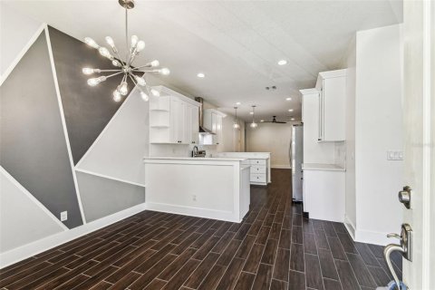 Casa en alquiler en Tampa, Florida, 3 dormitorios, 148.74 m2 № 1899678 - foto 9