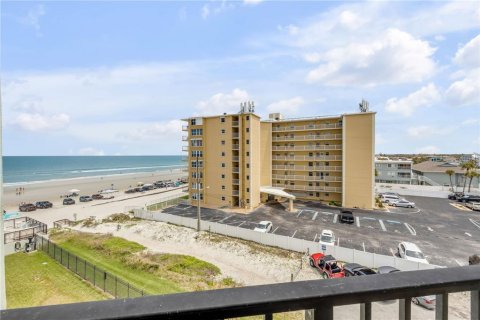 Condominio en venta en New Smyrna Beach, Florida, 1 dormitorio, 71.35 m2 № 2098951 - foto 20
