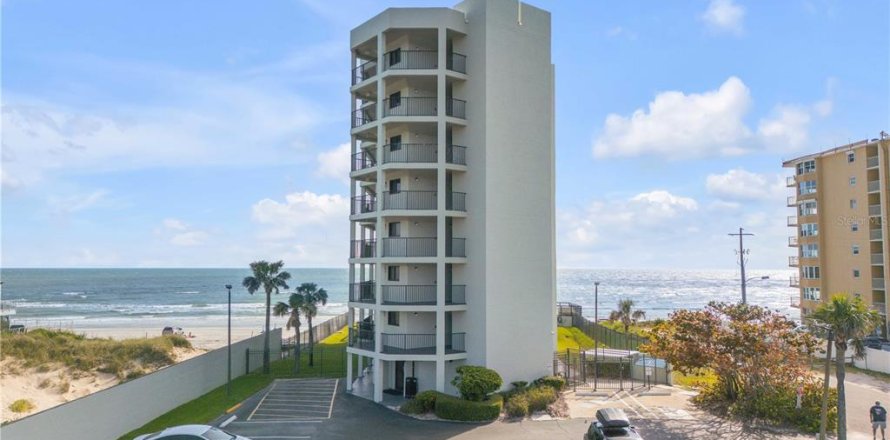 Condominio en New Smyrna Beach, Florida, 1 dormitorio № 2098951