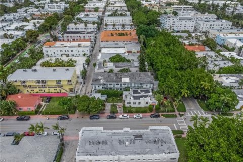 Condo in Miami Beach, Florida, 1 bedroom  № 2013873 - photo 27