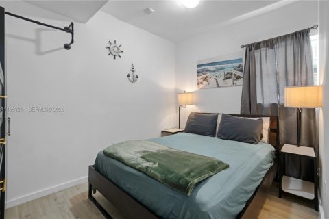 Condo in Miami Beach, Florida, 1 bedroom  № 2013873 - photo 16