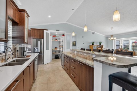 House in Boca Raton, Florida 3 bedrooms, 201.97 sq.m. № 2003363 - photo 22