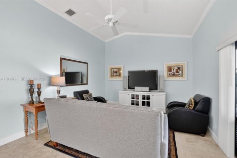 House in Boca Raton, Florida 3 bedrooms, 201.97 sq.m. № 2003363 - photo 24