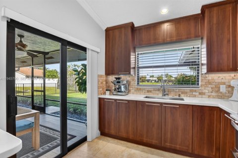 House in Boca Raton, Florida 3 bedrooms, 201.97 sq.m. № 2003363 - photo 20