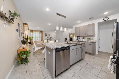 Adosado en venta en Winter Garden, Florida, 3 dormitorios, 142.7 m2 № 2139866 - foto 10