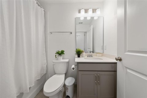 Adosado en venta en Winter Garden, Florida, 3 dormitorios, 142.7 m2 № 2139866 - foto 18