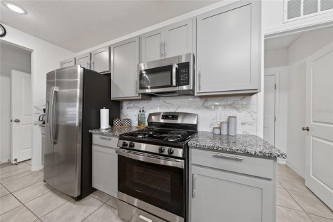 Adosado en venta en Winter Garden, Florida, 3 dormitorios, 142.7 m2 № 2139866 - foto 9
