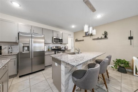 Adosado en venta en Winter Garden, Florida, 3 dormitorios, 142.7 m2 № 2139866 - foto 8