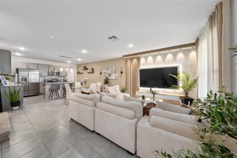Adosado en venta en Winter Garden, Florida, 3 dormitorios, 142.7 m2 № 2139866 - foto 4