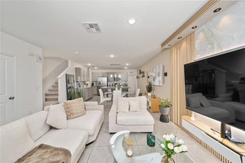 Adosado en venta en Winter Garden, Florida, 3 dormitorios, 142.7 m2 № 2139866 - foto 11
