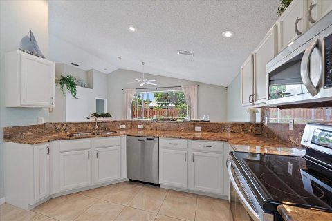 Casa en venta en Sarasota, Florida, 3 dormitorios, 153.94 m2 № 1808597 - foto 17