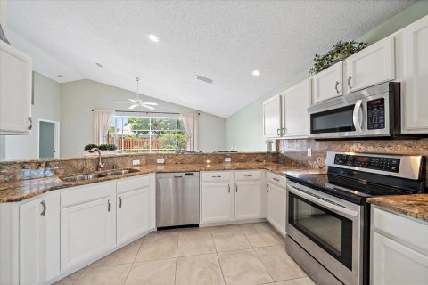 Casa en venta en Sarasota, Florida, 3 dormitorios, 153.94 m2 № 1808597 - foto 16
