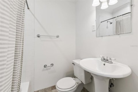 Casa en venta en Orlando, Florida, 3 dormitorios, 155.61 m2 № 2151526 - foto 18