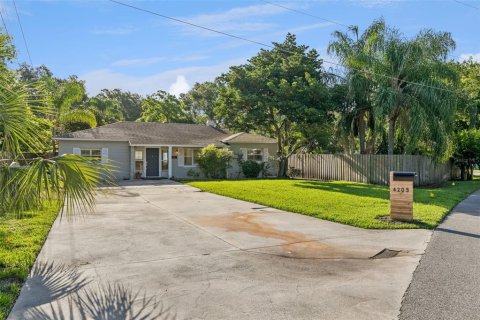 Casa en venta en Orlando, Florida, 3 dormitorios, 155.61 m2 № 2151526 - foto 2