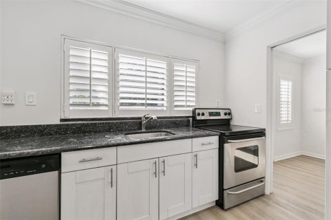Casa en venta en Orlando, Florida, 3 dormitorios, 155.61 m2 № 2151526 - foto 9