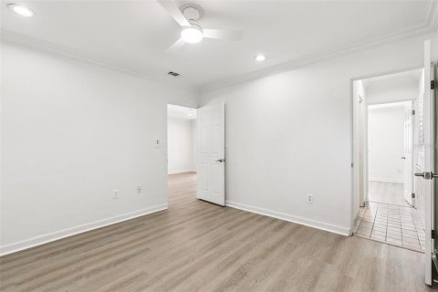 Casa en venta en Orlando, Florida, 3 dormitorios, 155.61 m2 № 2151526 - foto 13