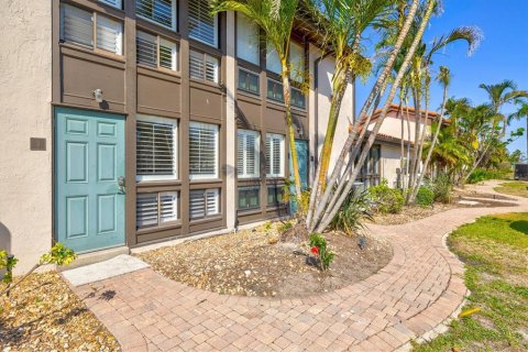 Condo in Sarasota, Florida, 2 bedrooms  № 2096243 - photo 26