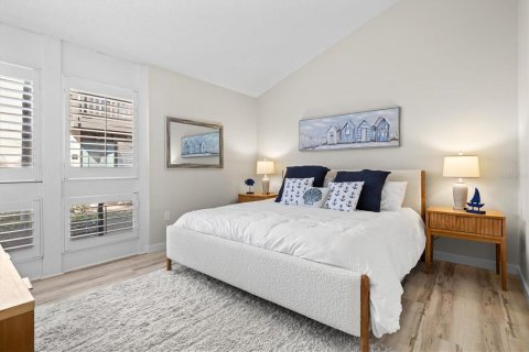 Condo in Sarasota, Florida, 2 bedrooms  № 2096243 - photo 15