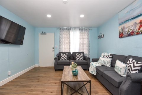 Casa en venta en Daytona Beach, Florida, 2 dormitorios, 124.49 m2 № 1591995 - foto 4