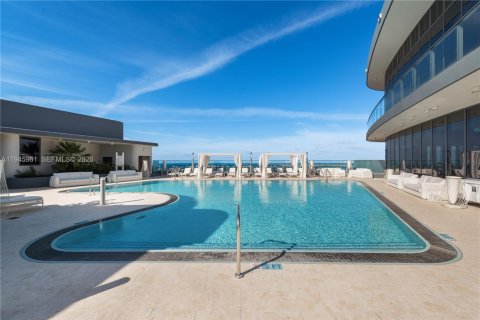 Купить кондоминиум в Майами, Флорида 2 спальни, 114.83м2, № 2054726 - фото 21