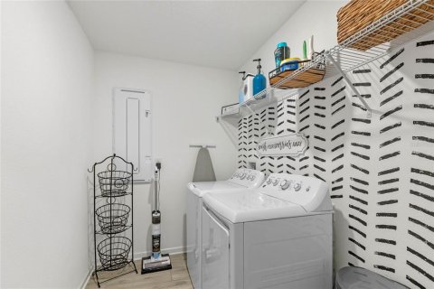 Casa en venta en Mount Dora, Florida, 4 dormitorios, 175.77 m2 № 1832838 - foto 28
