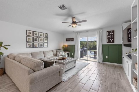 Casa en venta en Mount Dora, Florida, 4 dormitorios, 175.77 m2 № 1832838 - foto 12