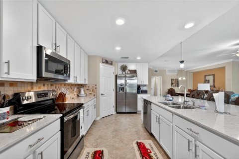 Condo in Bradenton, Florida, 3 bedrooms  № 1913269 - photo 19