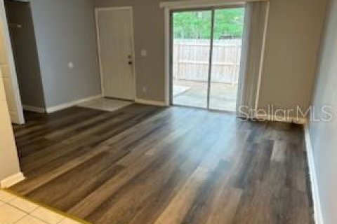 Commercial property in Ocala, Florida 8 bedrooms, 300.35 sq.m. № 2115879 - photo 9
