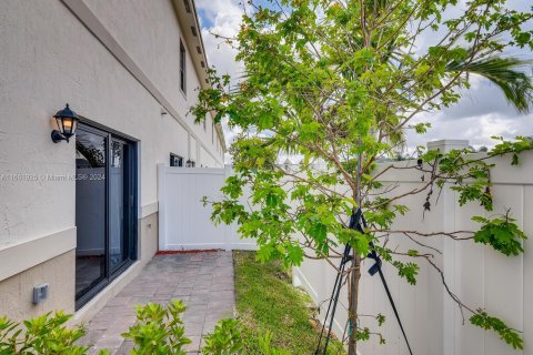 Townhouse in Homestead, Florida 3 bedrooms, 154.03 sq.m. № 1691732 - photo 30