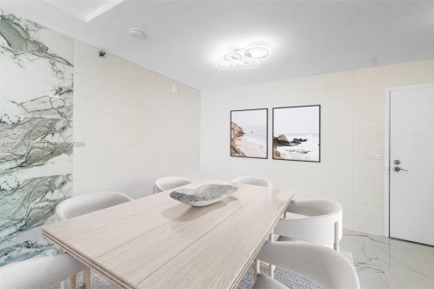 Снять в аренду кондоминиум в Хайленд-Бич, Флорида 2 спальни, 102.19м2, № 2145886 - фото 10