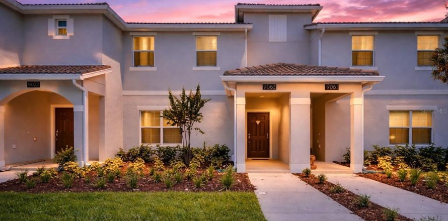 Adosado en Davenport, Florida 4 dormitorios, 176.7 m2 № 2098764