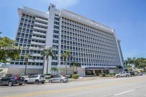 Estudio en el Condominio en Coral Gables, Florida № 2154504