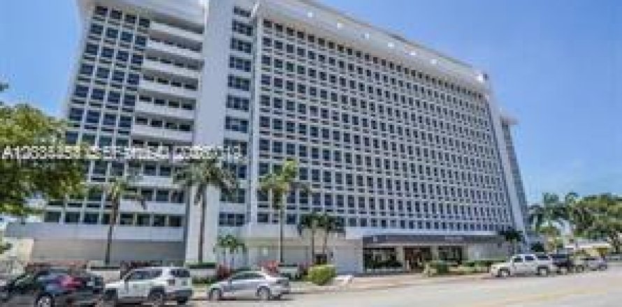 Estudio en el Condominio en Coral Gables, Florida № 2154504