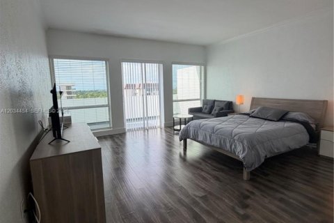 Condominio en venta en Coral Gables, Florida, 40.88 m2 № 2154504 - foto 16