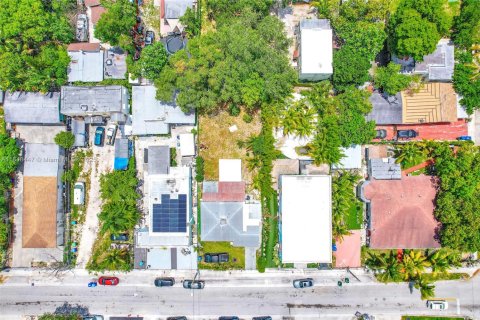 Immobilier commercial à vendre à Miami, Floride: 124.77 m2 № 1848786 - photo 1