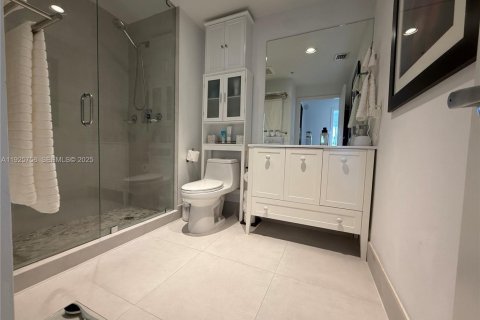 Condominio en venta en Coral Gables, Florida, 1 dormitorio, 74.14 m2 № 1984174 - foto 8