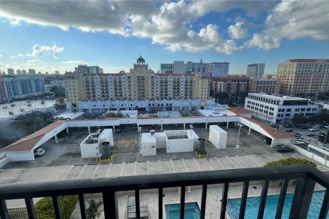 Condominio en venta en Coral Gables, Florida, 1 dormitorio, 74.14 m2 № 1984174 - foto 4