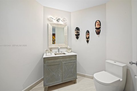 Copropriété à louer à Coral Gables, Floride: 3 chambres, 296.36 m2 № 2055591 - photo 12