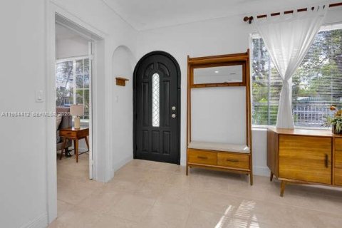 Villa ou maison à vendre à Miami, Floride: 4 chambres, 182.55 m2 № 2000203 - photo 14