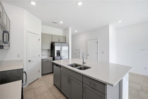 Touwnhouse à louer à Wesley Chapel, Floride: 3 chambres, 127.55 m2 № 2361259 - photo 6