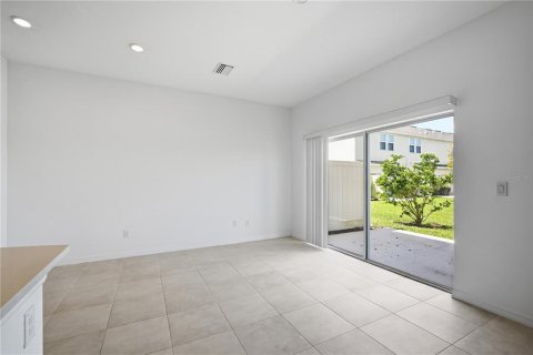 Touwnhouse à louer à Wesley Chapel, Floride: 3 chambres, 127.55 m2 № 2361259 - photo 7