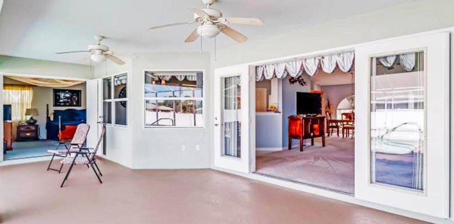 Casa en Sebring, Florida 3 dormitorios, 197.42 m2 № 910106
