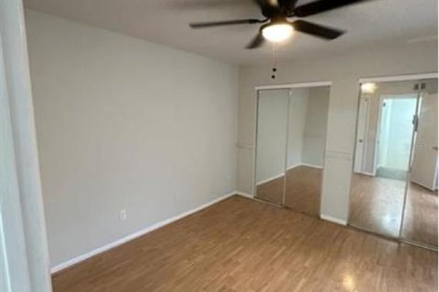 Townhouse in Orlando, Florida 2 bedrooms, 118.17 sq.m. № 1357808 - photo 9