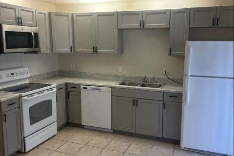 Townhouse in Orlando, Florida 2 bedrooms, 118.17 sq.m. № 1357808 - photo 5